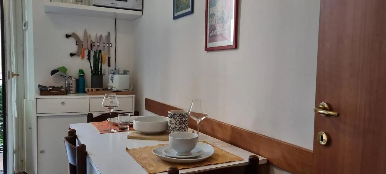 Apartment Altido Homey Flat With Balcony In Historical Centre Milan